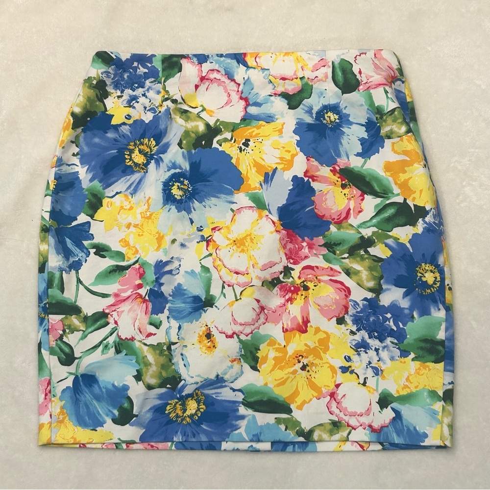 Polo Ralph Lauren mini skirt floral print women’s size 12 white pink blue yellow